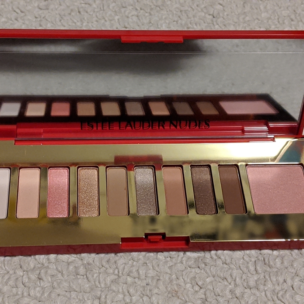Estée Lauder NUDES palette